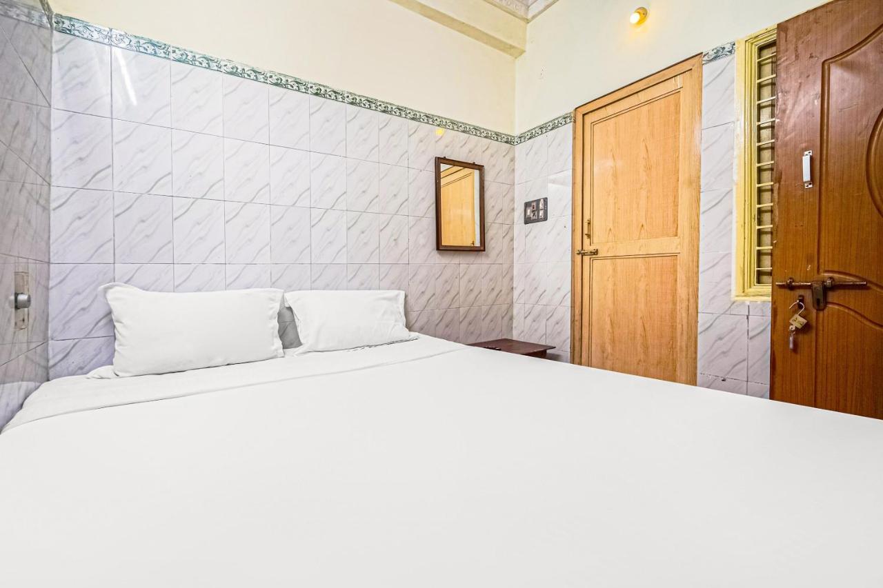 Hotel Spot On Venkata Sai Residency Tirupati Esterno foto