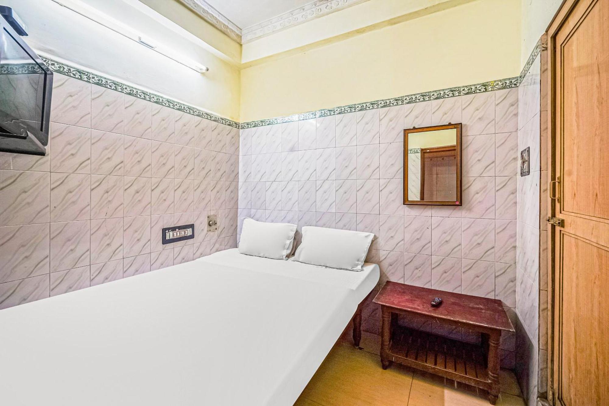 Hotel Spot On Venkata Sai Residency Tirupati Esterno foto